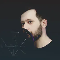 聆聽 ARTEE、觀看音樂影片、閱讀小傳、查看巡演日期等！