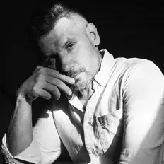 收听 Sergey Hutas、观看音乐视频、阅读小传、查看巡演日期等 ！
