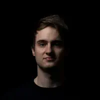 Ascolta undefined, guarda video musicali, leggi la biografia, vedi le date del tour & altro!