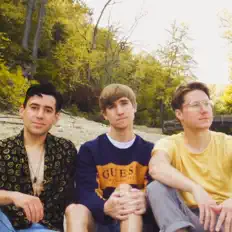 聆聽 THE LAYKES、觀看音樂影片、閱讀小傳、查看巡演日期等！