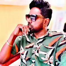 Escucha a Kash Villanz, mira vídeos musicales, lee la biografía, consulta fechas de giras y mucho más.