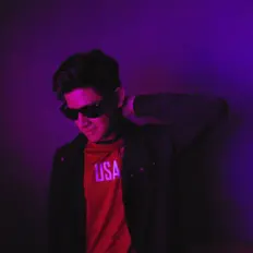 聆聽 Sergio González、觀看音樂影片、閱讀小傳、查看巡演日期等！