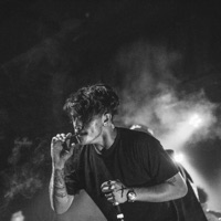 Pro Hoe Dodger (feat. Yxng Phiji, Yxng Perc & My Name Is Mack) - Single - Meelo V