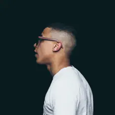 Posłuchaj wykonawcy RASHO 061, obejrzyj teledyski, przeczytaj biografię, zobacz daty tras koncertowych i nie tylko!