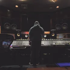 Dengarkan Anthro Beats, tonton video musik, baca bio, lihat tanggal tur & lainnya!