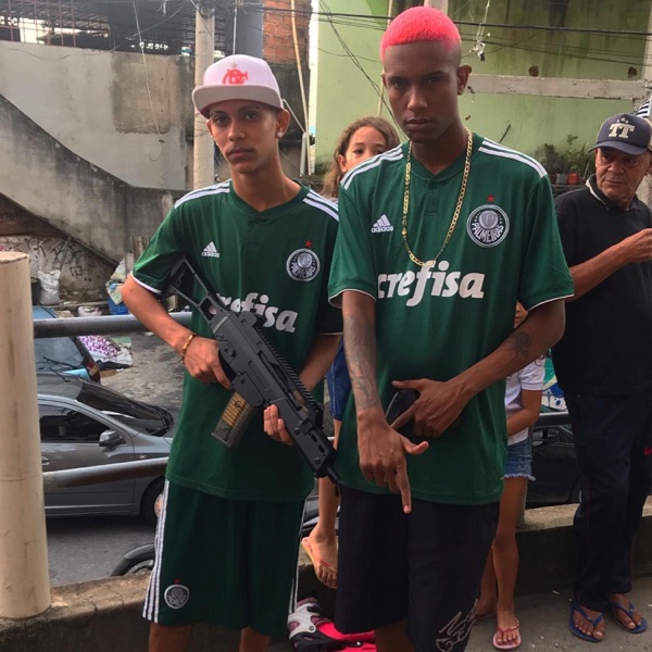 Blogueira Do Insta (feat. Dj Leo LG)
