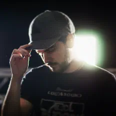 Ακούστε περιεχόμενο από Abel Purroy, παρακολουθήστε μουσικά βίντεο, διαβάστε το βιογραφικό, δείτε ημερομηνίες περιοδείας, και πολλά ακόμη!