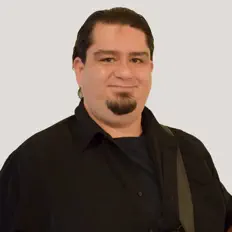 Poslechněte si interpreta Chris Reeves, sledujte hudební videa, přečtěte si životopis, podívejte se na data turné a další informace.