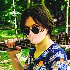 Posłuchaj wykonawcy Jackson Pryor-Bennett, obejrzyj teledyski, przeczytaj biografię, zobacz daty tras koncertowych i nie tylko!