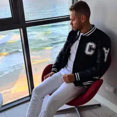 Luister naar Zander Digital, bekijk muziekvideo's, lees de bio, bekijk de tourdata, en meer!