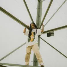 Listen to 9rlfrnd, watch music videos, read bio, see tour dates & more!