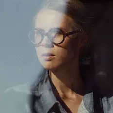 Ouve Ingrid Lovise, vê vídeos de música, lê a biografia, vê as datas da digressão e muito mais!