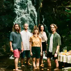 Listen to Bleu kérosène, watch music videos, read bio, see tour dates & more!