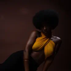 Ouve Parvin, vê vídeos de música, lê a biografia, vê as datas da digressão e muito mais!
