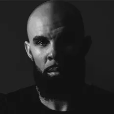 Ascolta Barata, guarda video musicali, leggi la biografia, vedi le date del tour & altro!