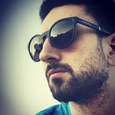 NitroKIDDを聴いたり、ミュージックビデオを鑑賞したり、経歴やツアー日程などを確認したりしましょう！