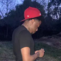 Dengarkan Lul8, tonton video musik, baca bio, lihat tanggal tur & lainnya!