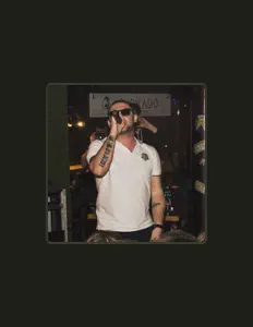 聆聽 kaen、觀看音樂影片、閱讀小傳、查看巡演日期等！