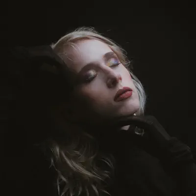 Listen to Anana Kaye, watch music videos, read bio, see tour dates & more!