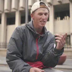 收听 DA-CO、观看音乐视频、阅读小传、查看巡演日期等 ！