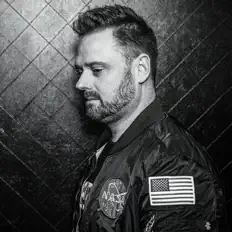 Listen to SIKelly, watch music videos, read bio, see tour dates & more!