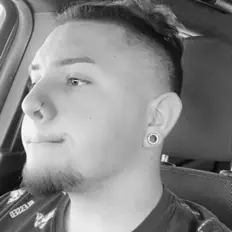 收听 Lil Martii、观看音乐视频、阅读小传、查看巡演日期等 ！