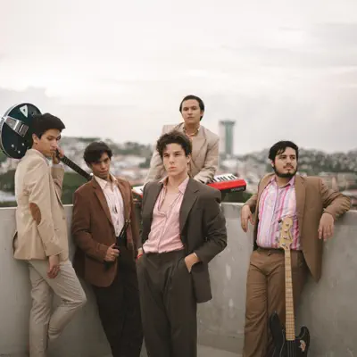 Listen to Invasores, watch music videos, read bio, see tour dates & more!