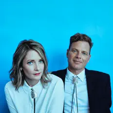 Kennedy Road을(를) 듣고, 뮤직 비디오를 보고, 약력을 읽고, 투어 일정 등을 확인하세요!