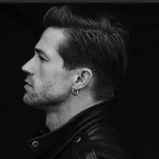 Josiah Hawleyを聴いたり、ミュージックビデオを鑑賞したり、経歴やツアー日程などを確認したりしましょう！