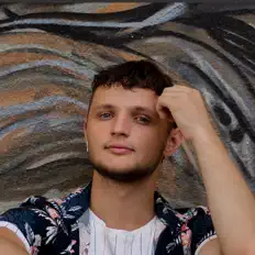 Ferumを聴いたり、ミュージックビデオを鑑賞したり、経歴やツアー日程などを確認したりしましょう！