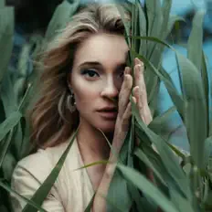 Listen to Евгения Рябцева, watch music videos, read bio, see tour dates & more!