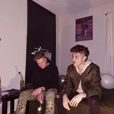 Poslechněte si interpreta XAFTERPARTYX, sledujte hudební videa, přečtěte si životopis, podívejte se na data turné a další informace.