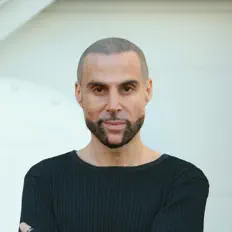 Ascolta Marshall Charloff, guarda video musicali, leggi la biografia, vedi le date del tour & altro!