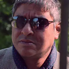 Neil Samuels सुनें, म्यूज़िक वीडियो देखें, बायो पढ़ें, दौरे की तारीखें और बहुत कुछ देखें!