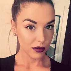 Ascolta Jaelynn, guarda video musicali, leggi la biografia, vedi le date del tour & altro!