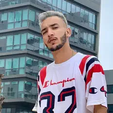 Luister naar Killer M., bekijk muziekvideo's, lees de bio, bekijk de tourdata, en meer!