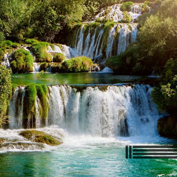 Calming Waterfall Sounds (Loopable) [feat. Waterfall Sounds Reserve & Sounds of Nature Zone]