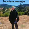 Por Andar de Patas Negras