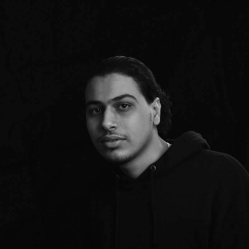 Awney Adel - اغراب (feat. Ammar Hosny)