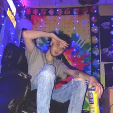 Dengarkan Chas M, tonton video musik, baca bio, lihat tanggal tur & lainnya!