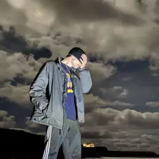 Ouve SICK VICIOUS, vê vídeos de música, lê a biografia, vê as datas da digressão e muito mais!