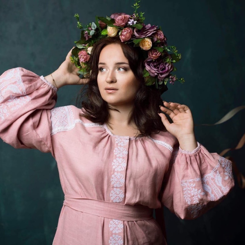 Olena Lutsenko - Очі на піску