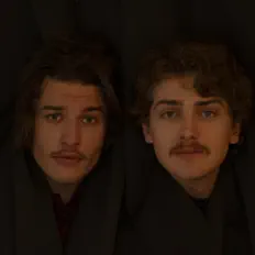 收听 The Last Flight、观看音乐视频、阅读小传、查看巡演日期等 ！