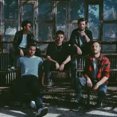 Escucha a Daha İki Durak Var, mira videos musicales, lee su biografía, consulta las fechas de las gira y más.