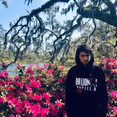 Listen to Hundro, watch music videos, read bio, see tour dates & more!
