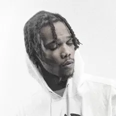 Posłuchaj wykonawcy Jaughny, obejrzyj teledyski, przeczytaj biografię, zobacz daty tras koncertowych i nie tylko!