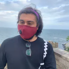 Ouça Papa Yev, assista a videoclipes, leia a biografia, veja as datas das turnês e mais!