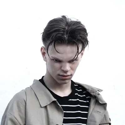 Listen to Крайнеплохо, watch music videos, read bio, see tour dates & more!