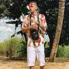 聆聽 MarX、觀看音樂影片、閱讀小傳、查看巡演日期等！