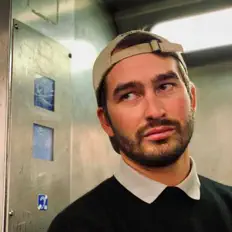 Ouça DGZ, assista a videoclipes, leia a biografia, veja as datas das turnês e mais!